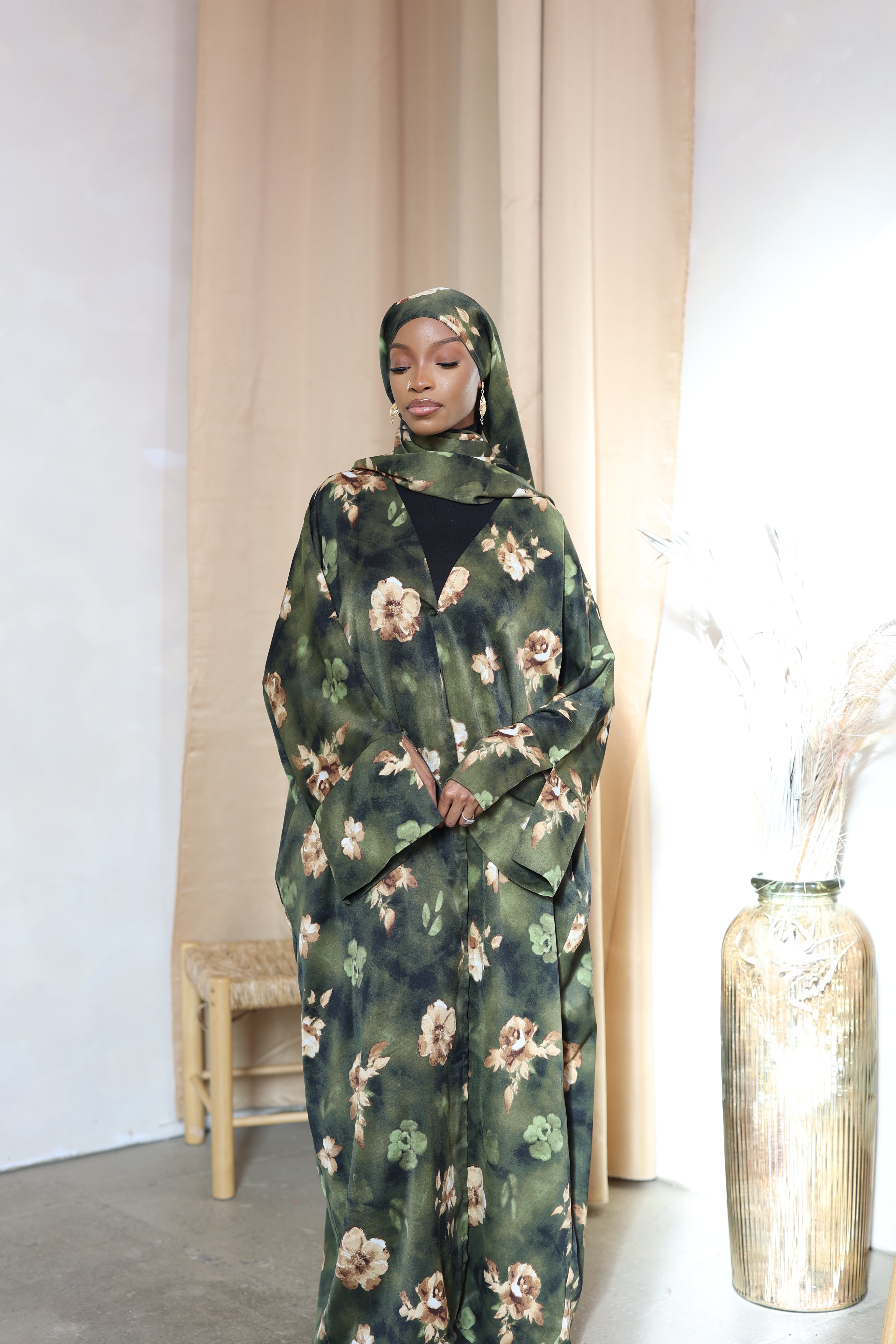 Green SERAI Abaya
