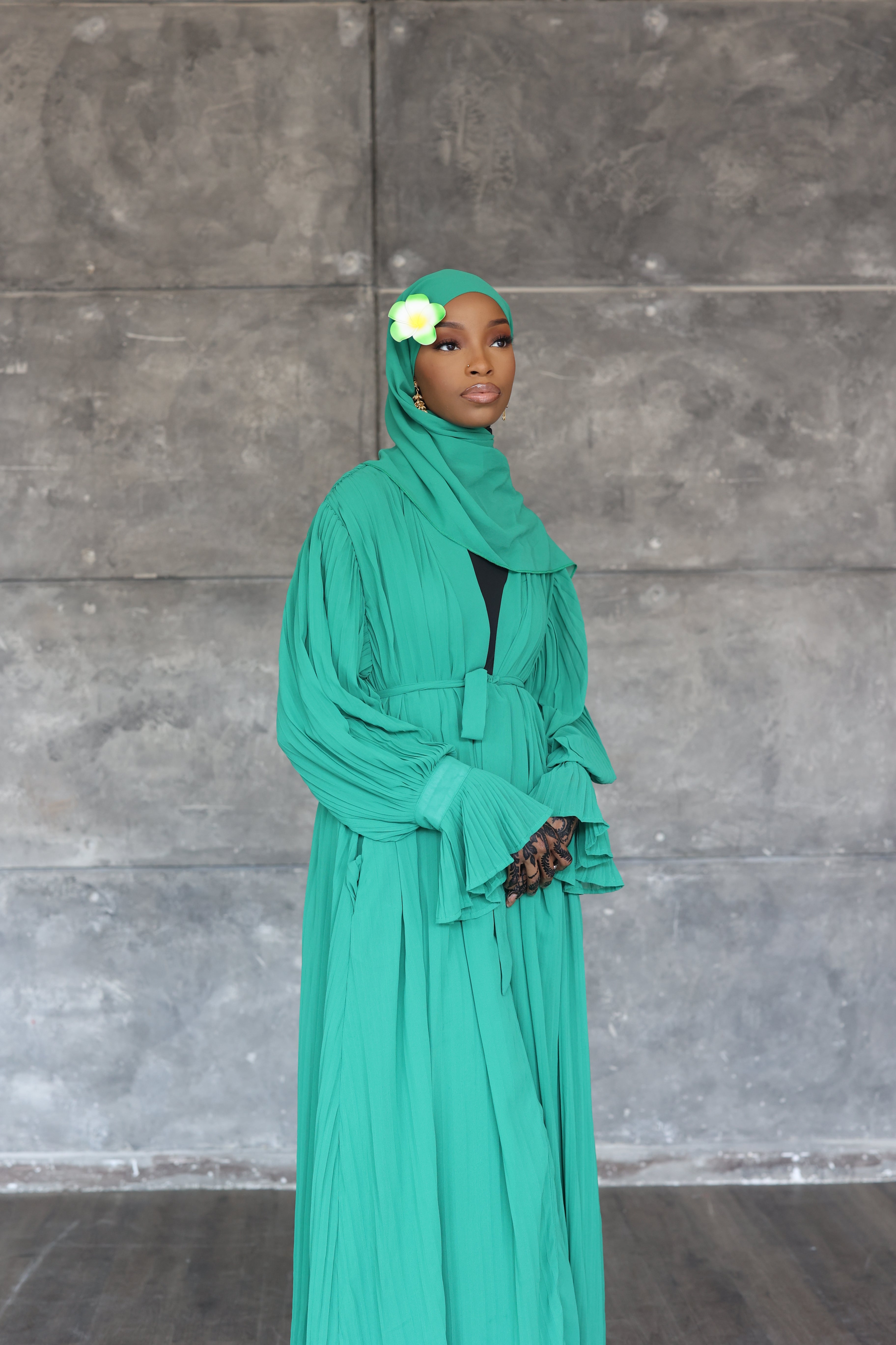 (Green) Pleated Abaya