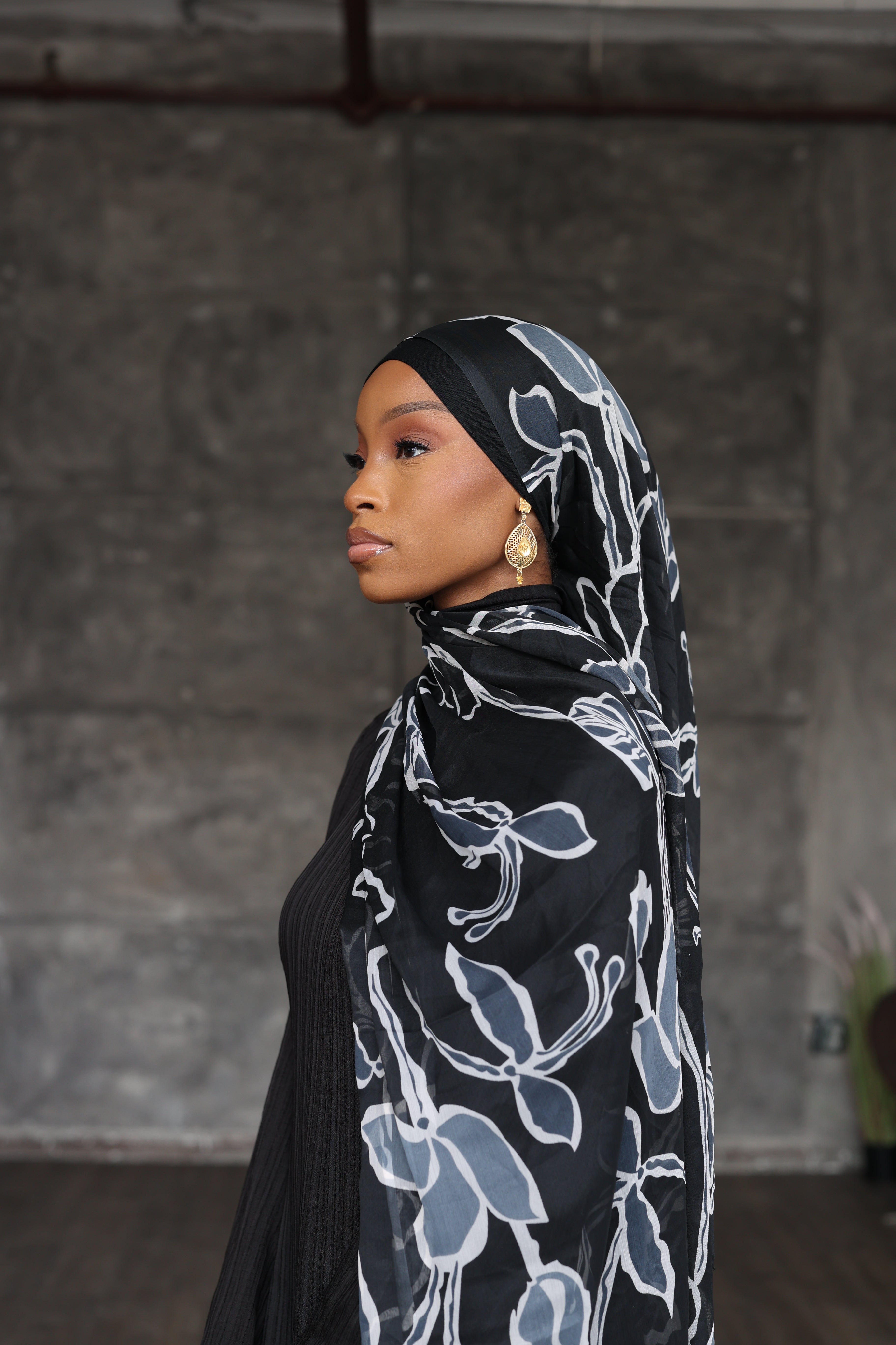 (Black) ZAHRA Hijab (Chiffon)