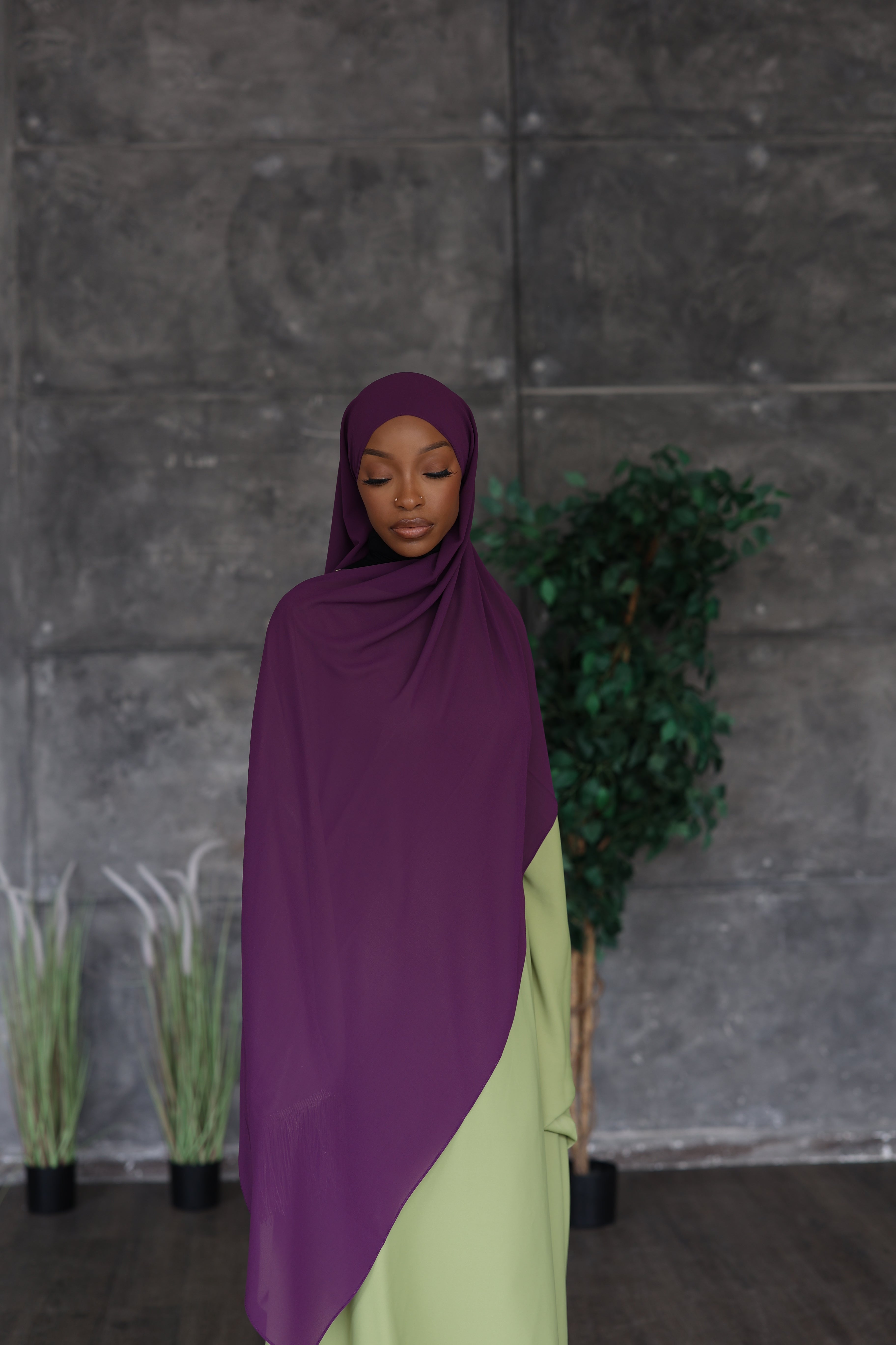 Dark Violet Hijab (Chiffon)